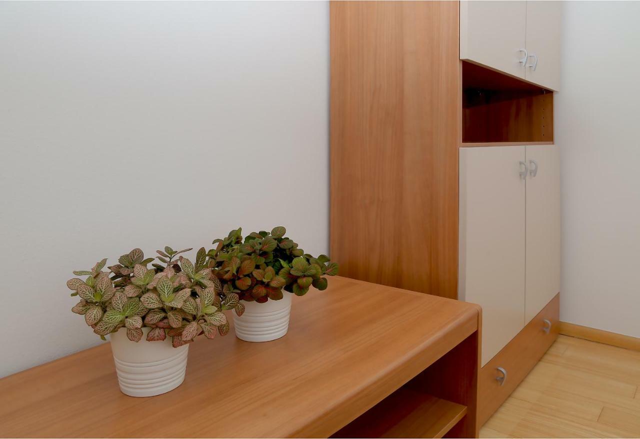 Апартаменты Abelia, Two Terraces, Hot Tub, Free Parking Дубровник Экстерьер фото